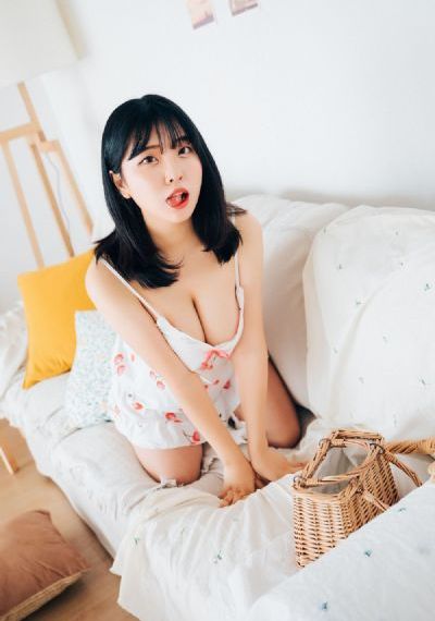《相亲对象是自己的学生》