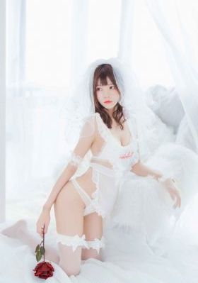 少妇老师勾引我做爰电影
