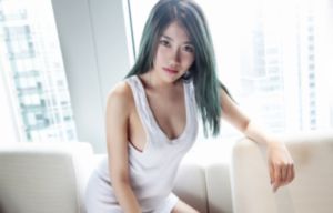 女朋友的母亲完整视频带翻译