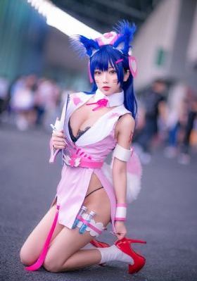 办公室椅子上